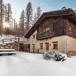 Chalet Royal